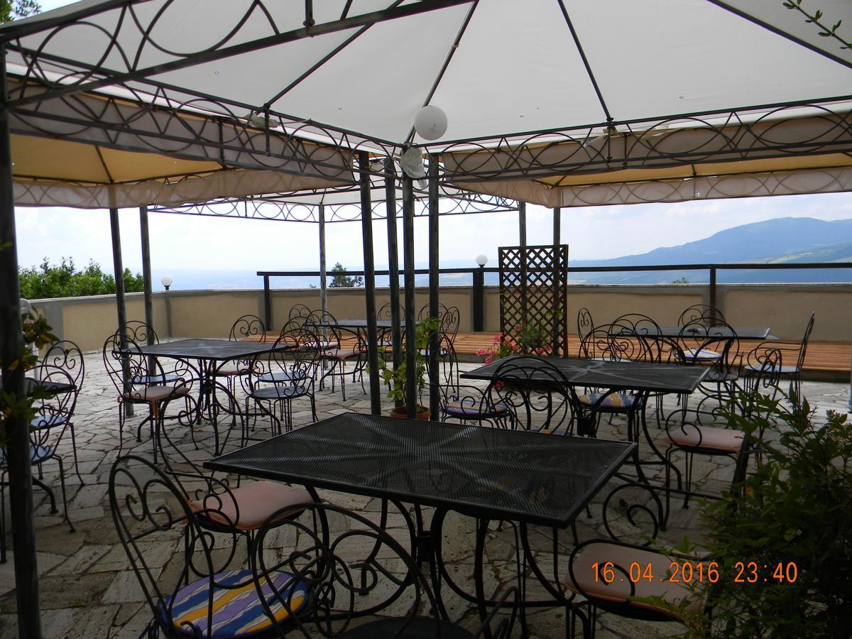 Albergo Ristorante Ragno D'Oro Piancastagnaio Exterior foto